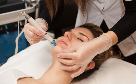 How does HydraFacial compare to microdermabrasion?