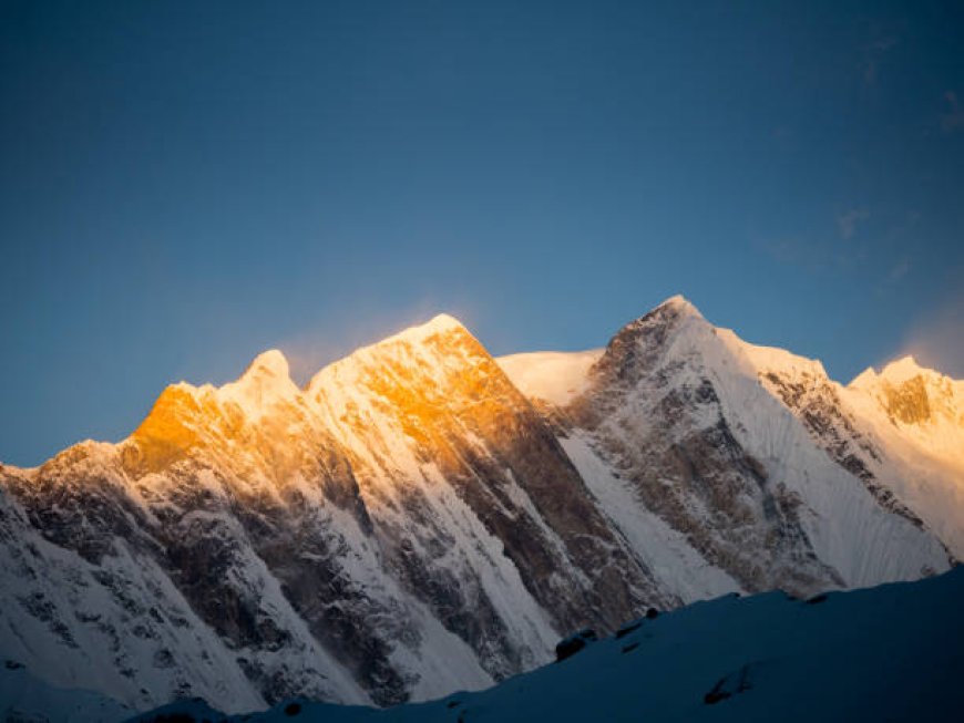 How To Enjoy Spectacular Moments At Poon Hill’s Peak