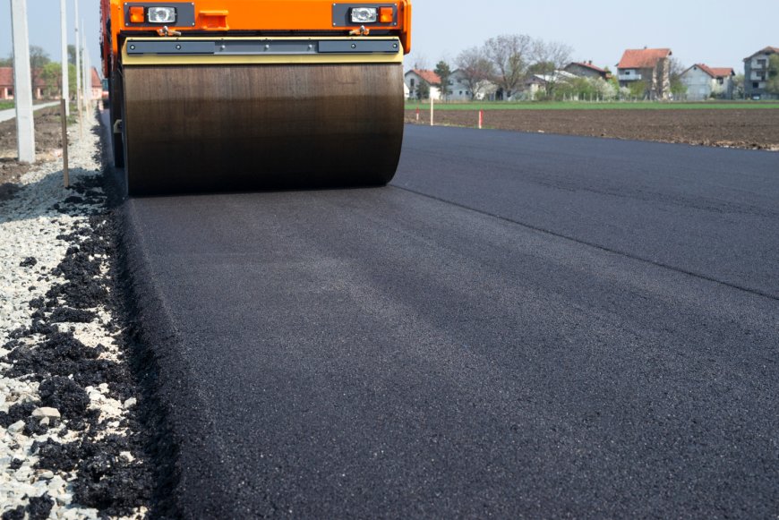 Why Commercial Paving Contractors Are Ideal for Asphalt Maintenance in Acworth