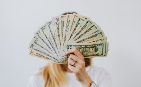 Try a Colour Trading Game That Tests Skill and Strategy