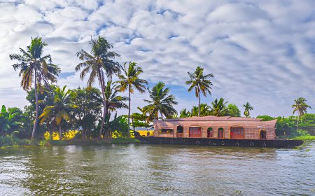 Best Kerala Resorts for a Perfect Summer Vacation: Sea View Escapes & Luxury Beach Stays