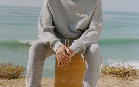 Edge Refined by Essential Tracksuit Weight