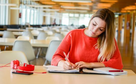 What Makes Oxford University Unique from Other UK Colleges?